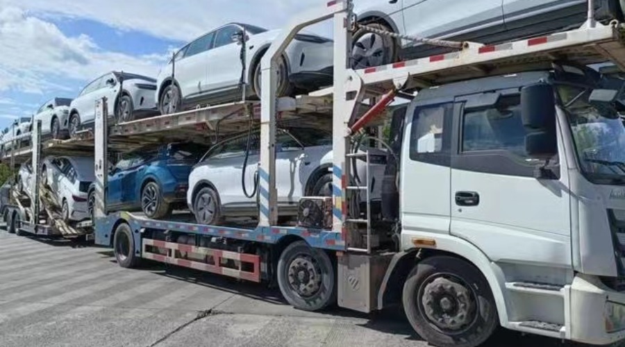 麗江到哈爾濱私家車托運 麗江到哈爾濱私家車托運